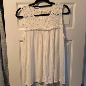 Womens sleeveless shirt